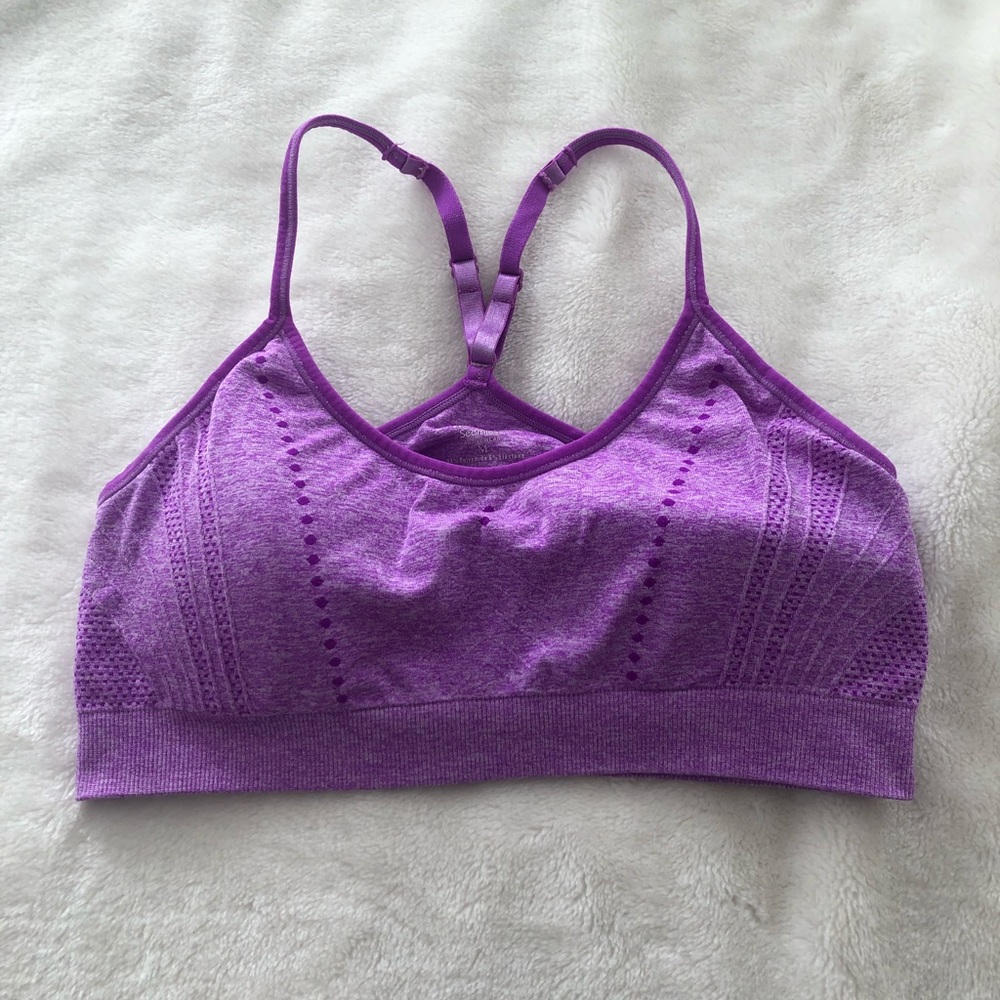 sports bra
